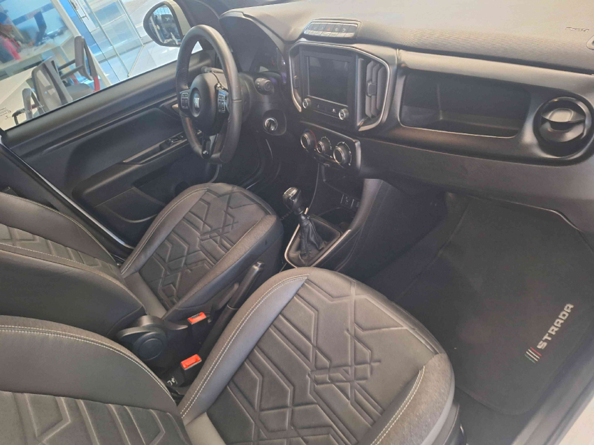 fiat strada 1.3 firefly flex volcano cd manual 4p 20217