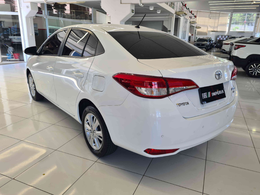 toyota yaris 1.5 16v flex sedan xl multidrive 4p automatico 20194