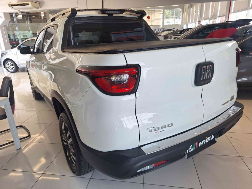 fiat toro 1.3 turbo 270 flex freedom at6 4p automatico 20231