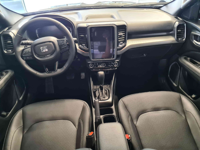 fiat toro 1.3 turbo 270 flex volcano at6 4p automatico 20256