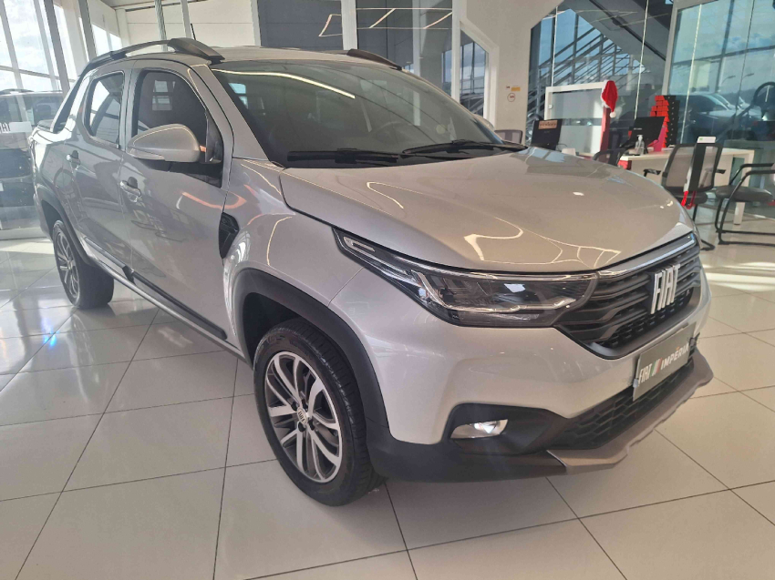 fiat strada 1.3 firefly flex volcano cd cvt 4p automatico 2023