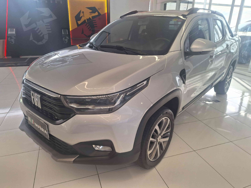 fiat strada 1.3 firefly flex volcano cd cvt 4p automatico 20232