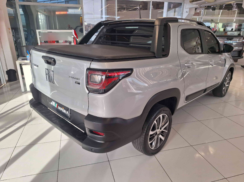 fiat strada 1.3 firefly flex volcano cd cvt 4p automatico 20233