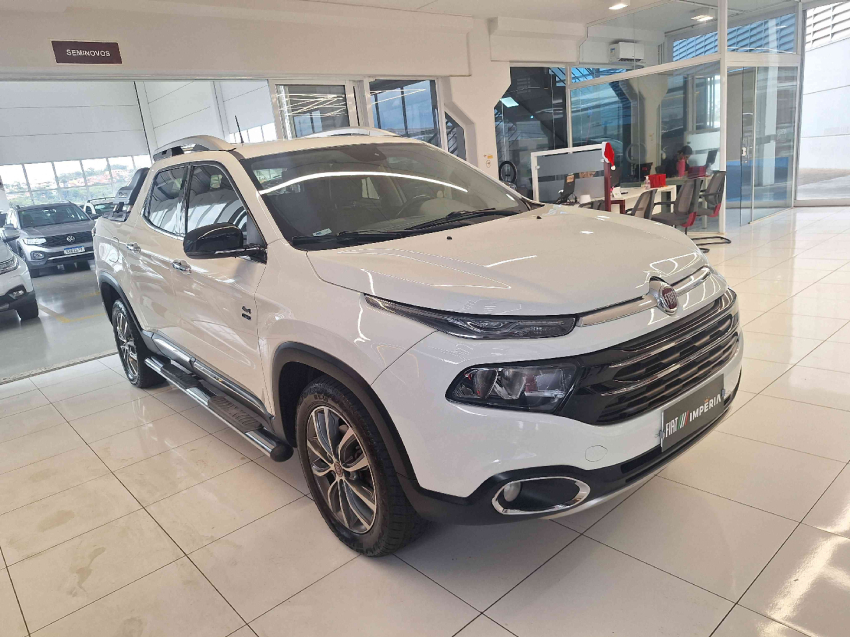 fiat toro 2.0 16v turbo diesel volcano 4wd at9 4p automatico 2019