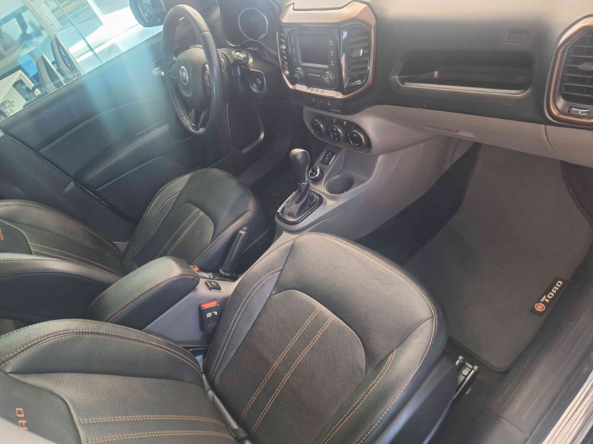 fiat toro 2.0 16v turbo diesel volcano 4wd at9 4p automatico 20197