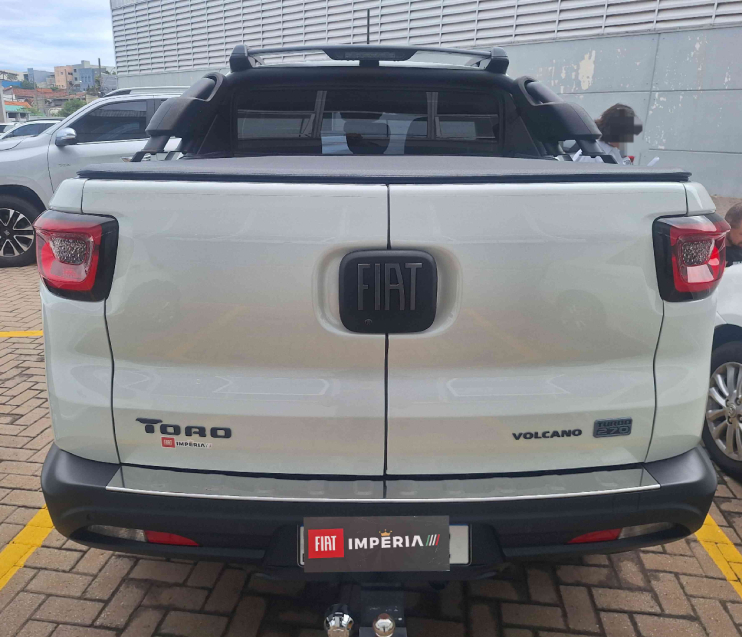 fiat toro 1.3 turbo 270 flex volcano at6 4p automatico 20235