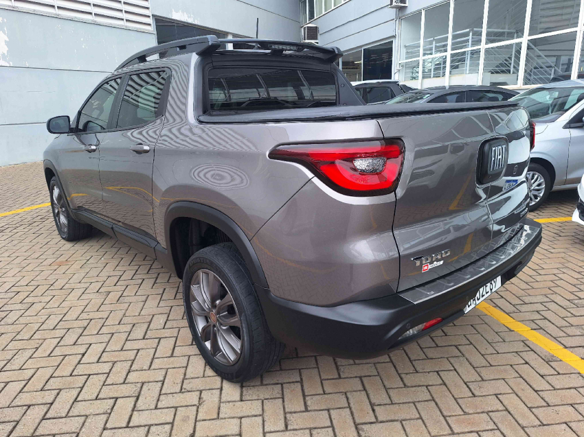 fiat toro 1.8 16v evo flex freedom at6 4p automatico 20213