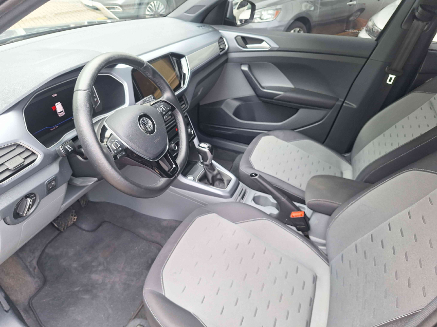 volkswagen t-cross 1.0 200 tsi total flex comfortline automatico 4p 20218