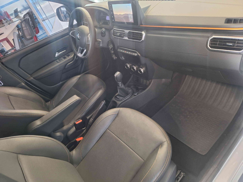 renault oroch 1.3 tce flex outsider x-tronic 4p automatico 20257