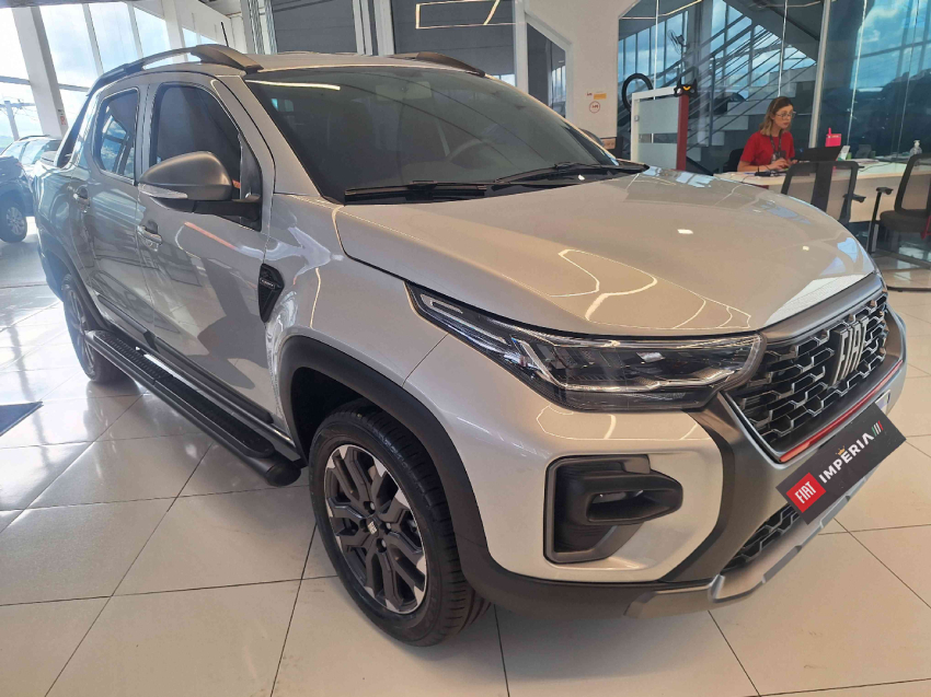 fiat strada 1.0 turbo 200 flex ultra cd cvt 4p automatico 2026