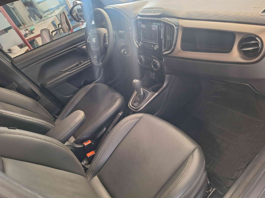 fiat strada 1.3 firefly flex volcano cd cvt 4p automatico 20257