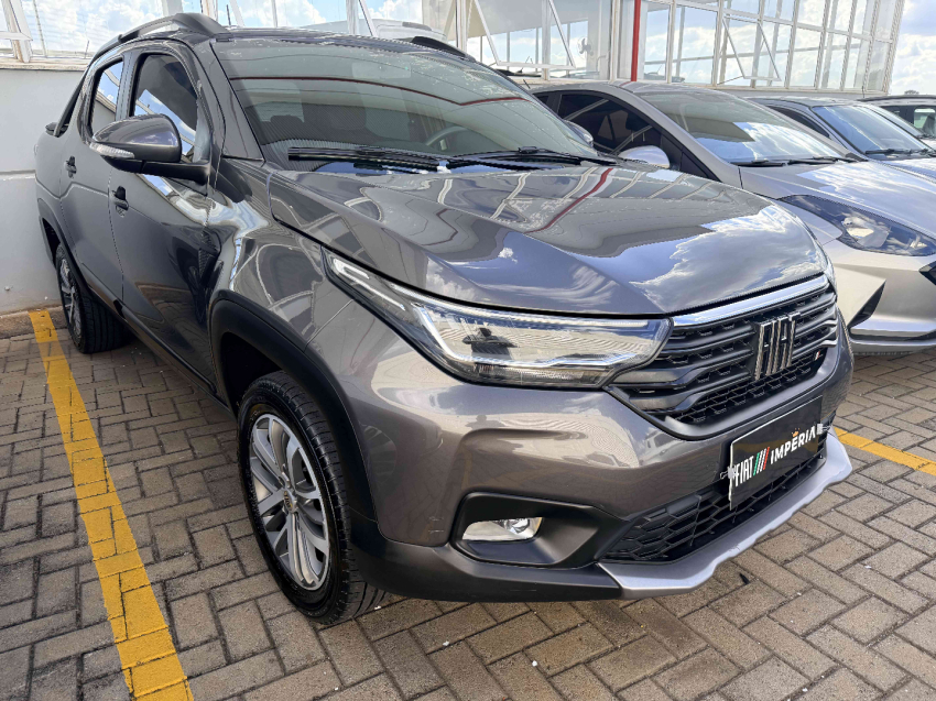 fiat strada 1.3 firefly flex volcano cd cvt 4p automatico 2023