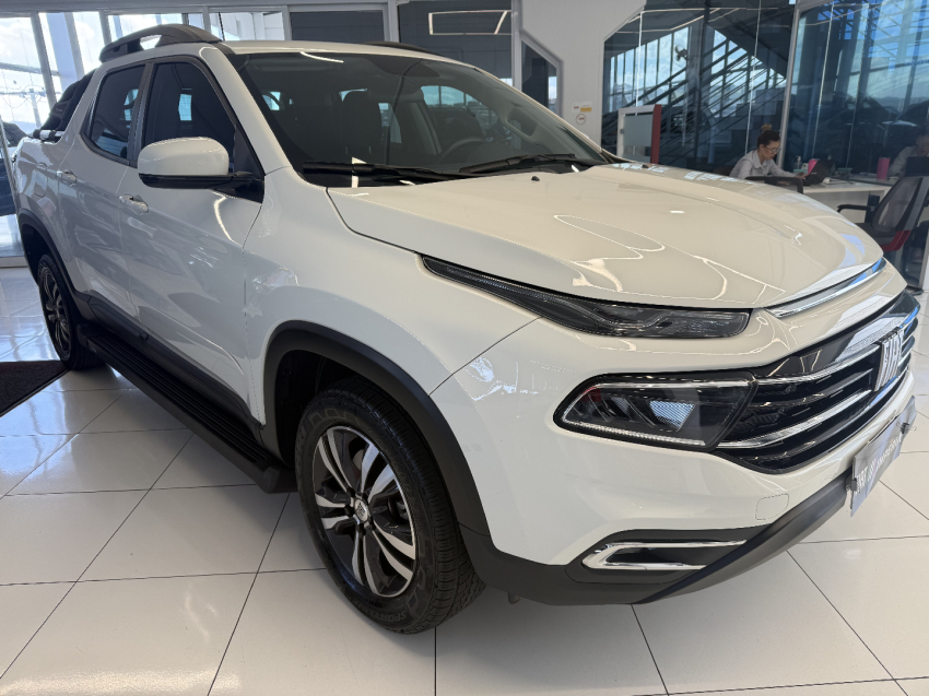 fiat toro 1.3 turbo 270 flex freedom at6 4p automatico 2023