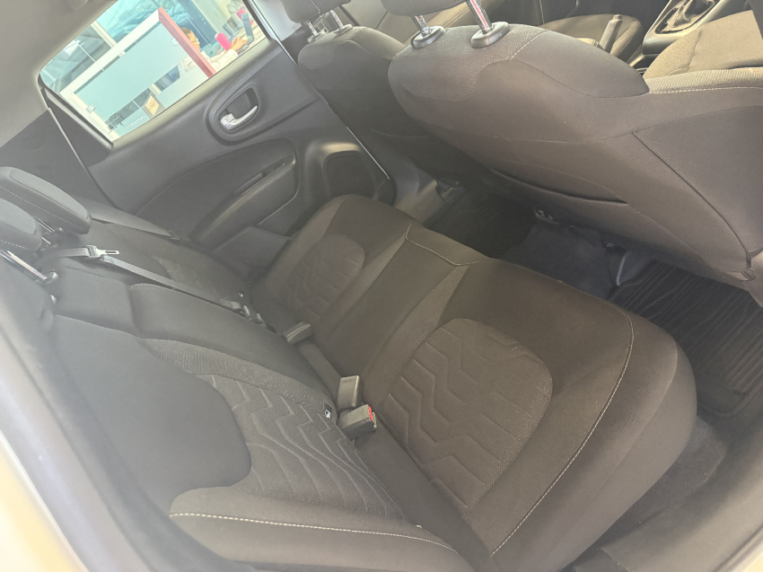 fiat toro 1.3 turbo 270 flex freedom at6 4p automatico 20236