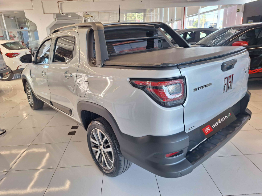 fiat strada 1.3 firefly flex volcano cd cvt 4p automatico 20243