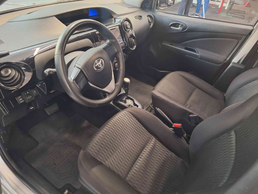 toyota etios 1.5 xls sedan 16v flex 4p automatico 20198