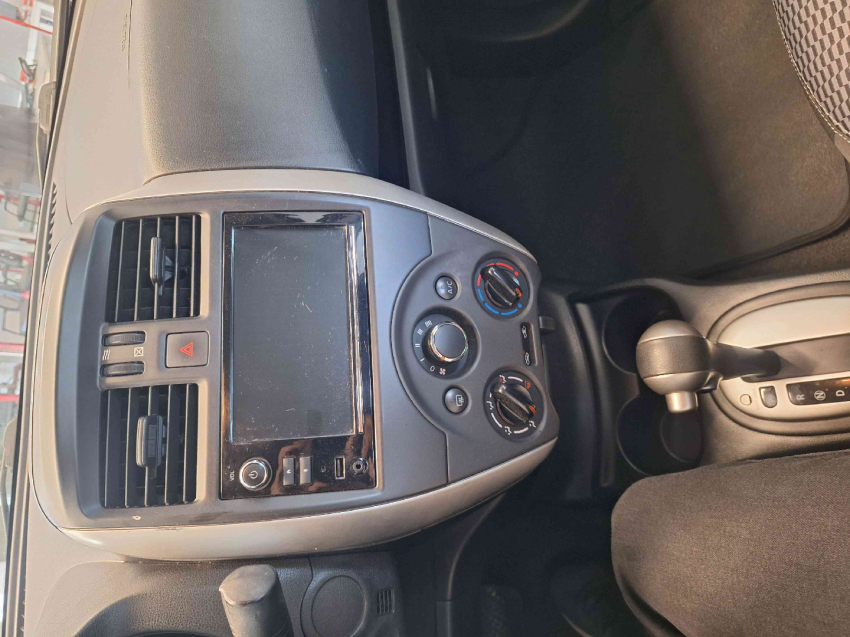 nissan versa 1.6 16v flexstart sv 4p xtronic flex automatico 202010