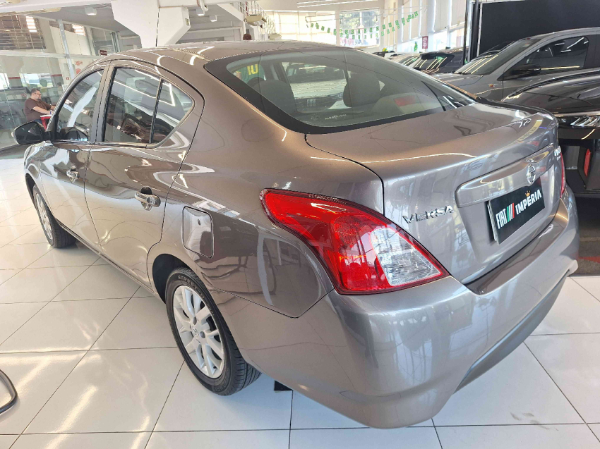 nissan versa 1.6 16v flexstart sv 4p xtronic flex automatico 20203