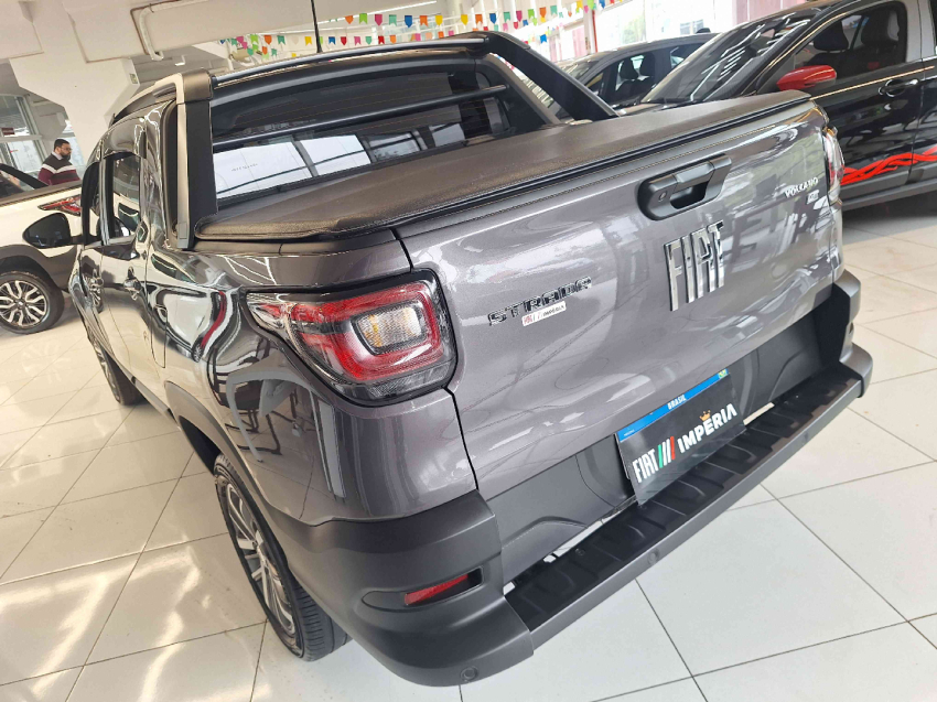 fiat strada 1.3 firefly flex volcano cd cvt 4p automatico 20243