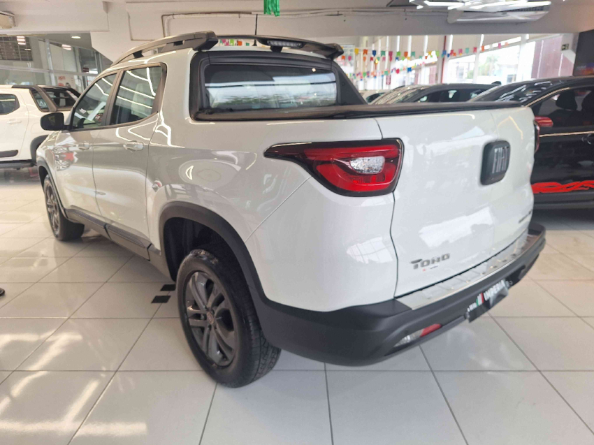 fiat toro 2.0 16v turbo diesel freedom 4wd at9 4p automatico 20213