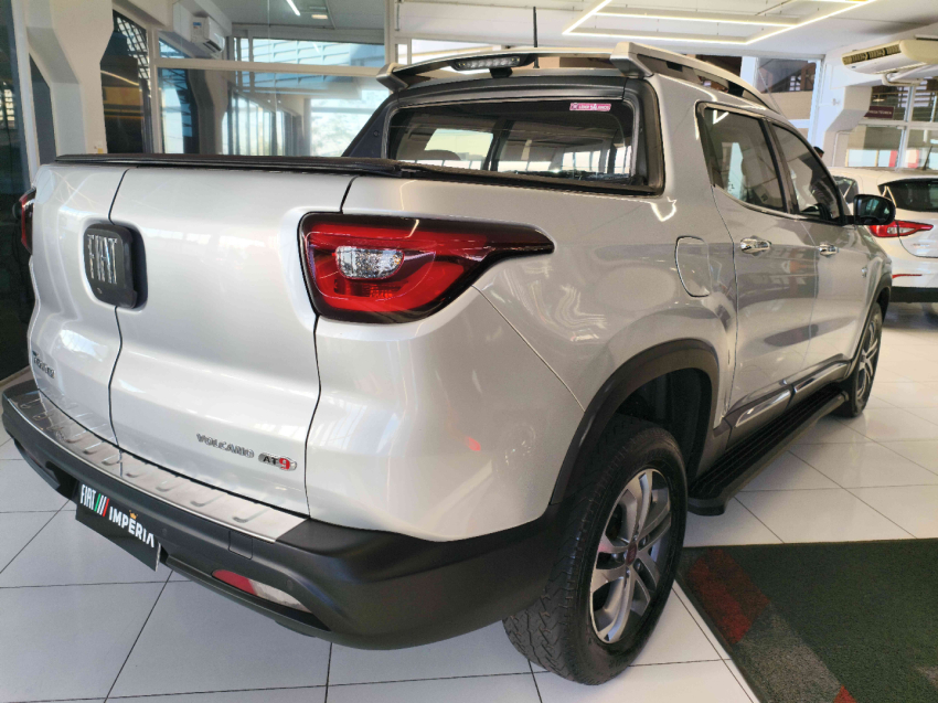 fiat toro 2.0 16v turbo diesel volcano 4wd at9 4p automatico 20171