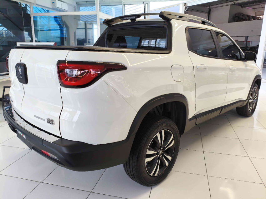 fiat toro 1.3 turbo 270 flex freedom at6 1.6 4p manual 20251
