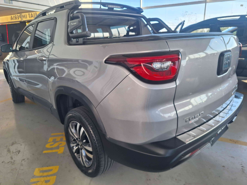 fiat toro 1.3 turbo 270 flex freedom at6 4p automatico 20253