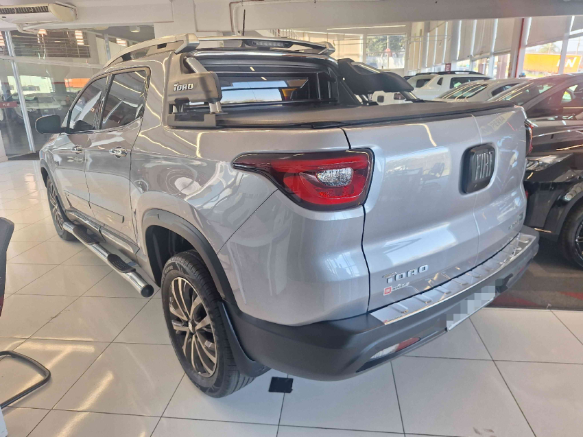 fiat toro 2.0 16v turbo diesel ranch 4wd at9 flex 4p automatico 20223