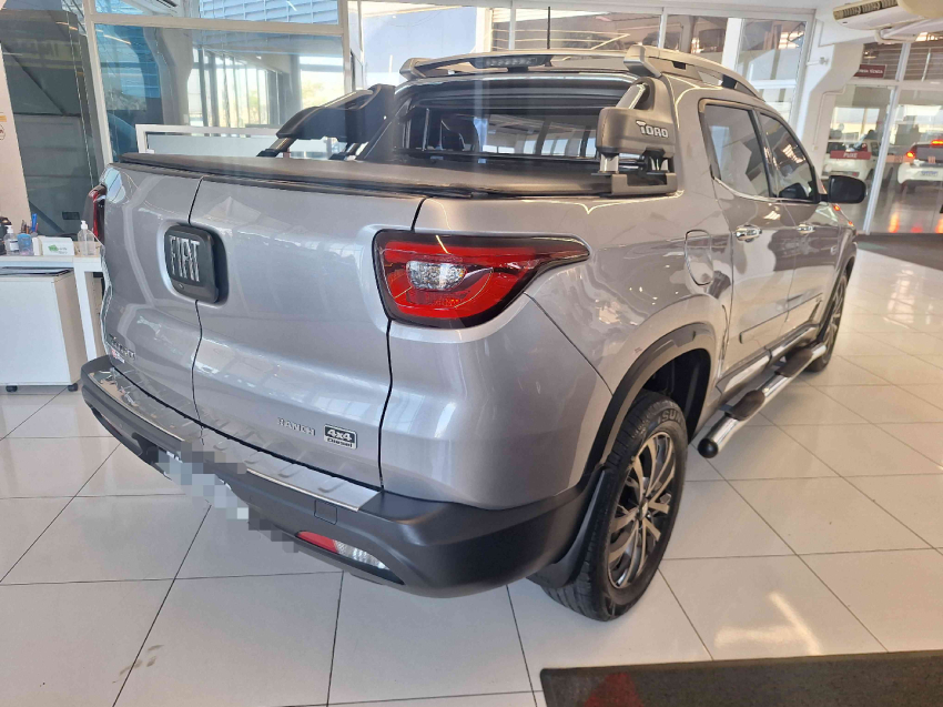 fiat toro 2.0 16v turbo diesel ranch 4wd at9 flex 4p automatico 20221