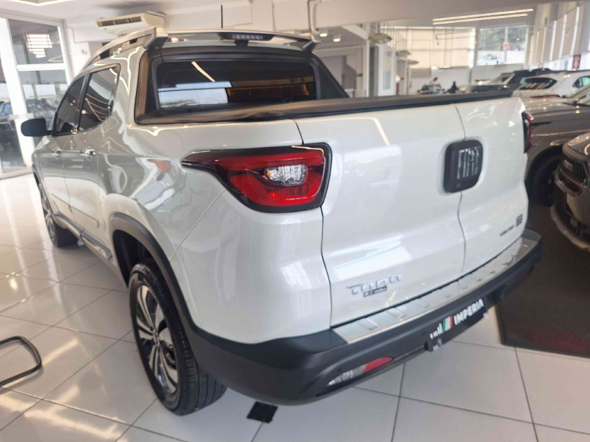 fiat toro 1.3 turbo 270 flex volcano at6 4p automatico 20233