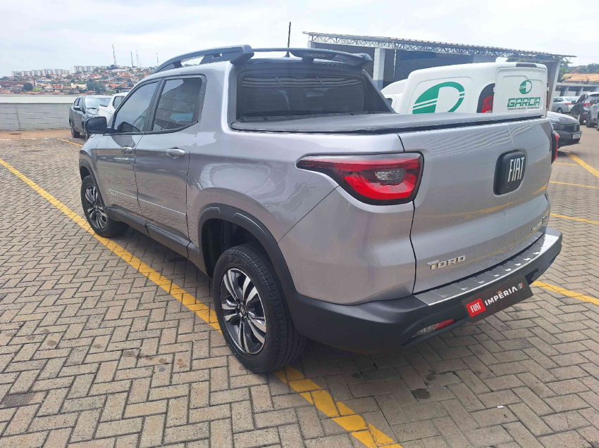 fiat toro 1.3 turbo 270 flex freedom at6 4p automatico 20253
