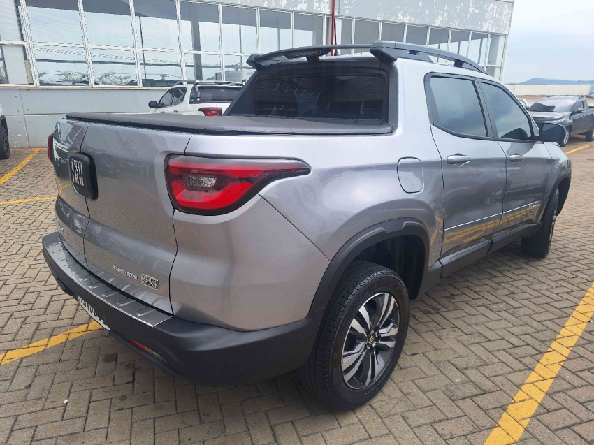 fiat toro 1.3 turbo 270 flex freedom at6 4p automatico 20251