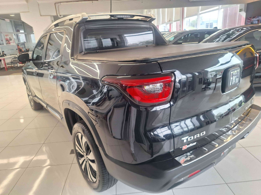 fiat toro 1.3 turbo 270 flex volcano at6 4p automatico 20253