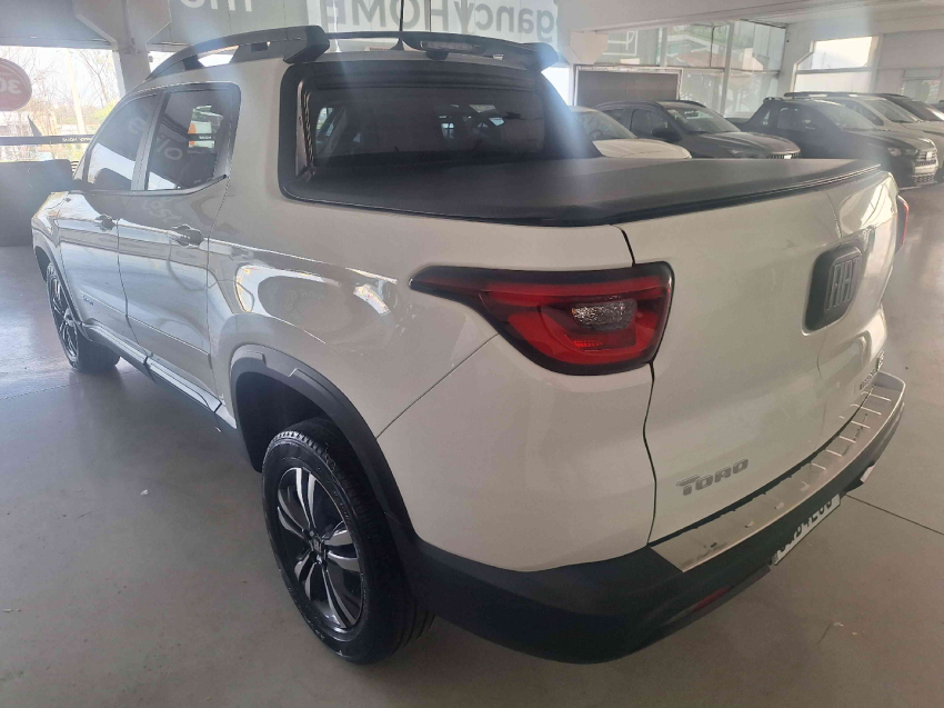 fiat toro 1.3 turbo 270 flex freedom at6 4p automatico 20253