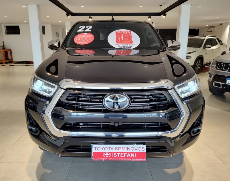 toyota hilux 2.8 d-4d turbo diesel cd srx 4x4 automatico. toyota hilux 2.8 d-4d turbo diesel cd srx 4x4 automatico.