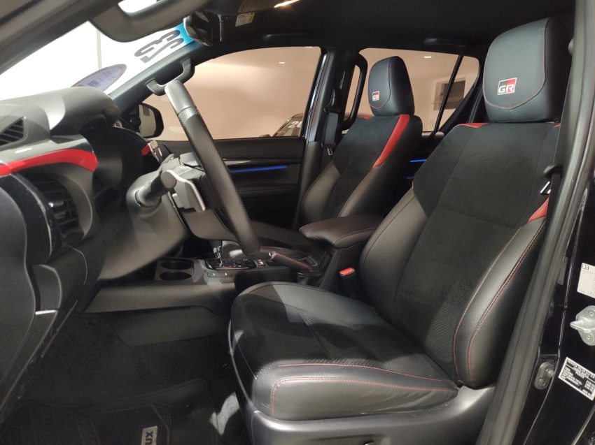 toyota hilux 2.8 d-4d turbo diesel cd gr-s 4x4 automatico 4p 2023
