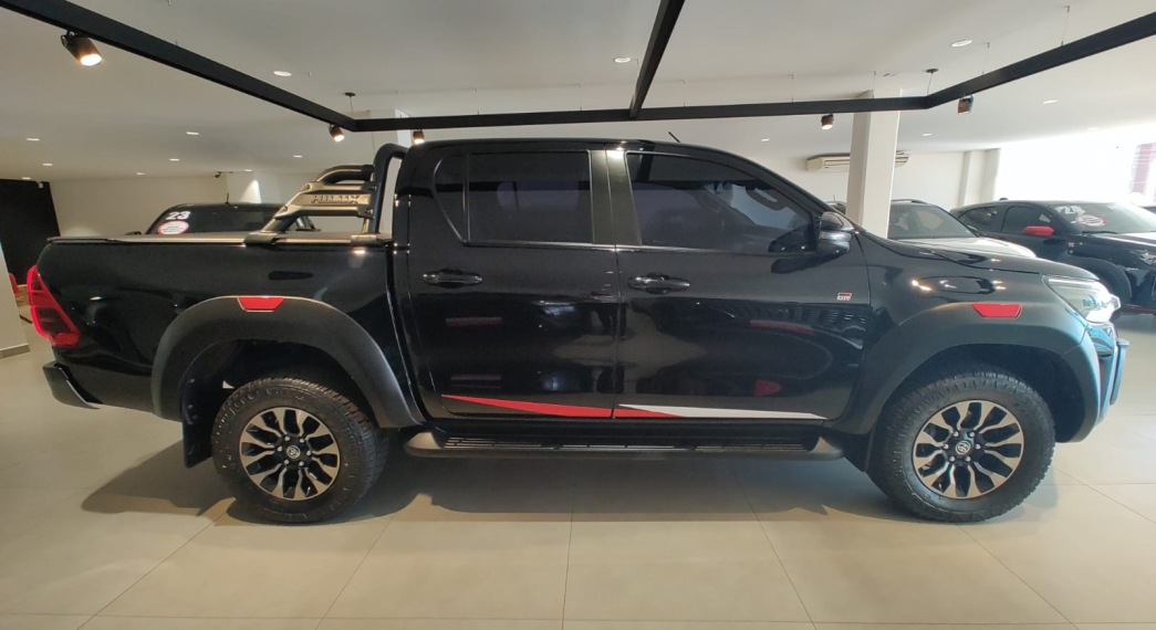 toyota hilux 2.8 d-4d turbo diesel cd gr-s 4x4 automatico 4p 2022