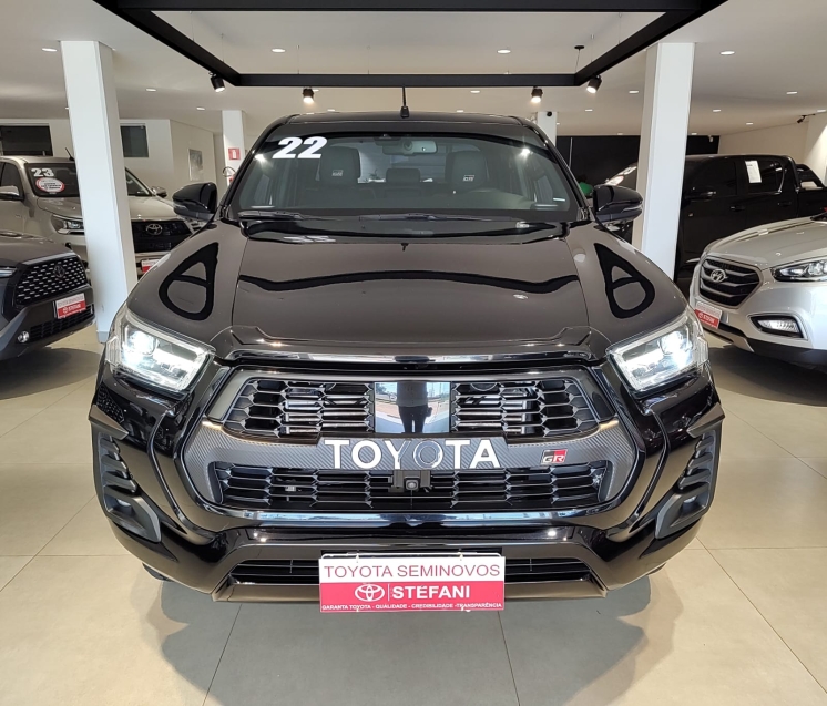 toyota hilux 2.8 d-4d turbo diesel cd gr-s 4x4 automatico 4p 2022 toyota hilux 2.8 d-4d turbo diesel cd gr-s 4x4 automatico 4p 2022