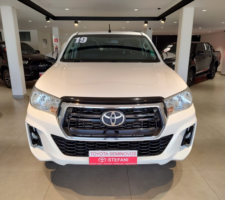 toyota hilux 2.8 srv 4x4 cd 16v diesel 4p automatico 2.7 2019 toyota hilux 2.8 srv 4x4 cd 16v diesel 4p automatico 2.7 2019