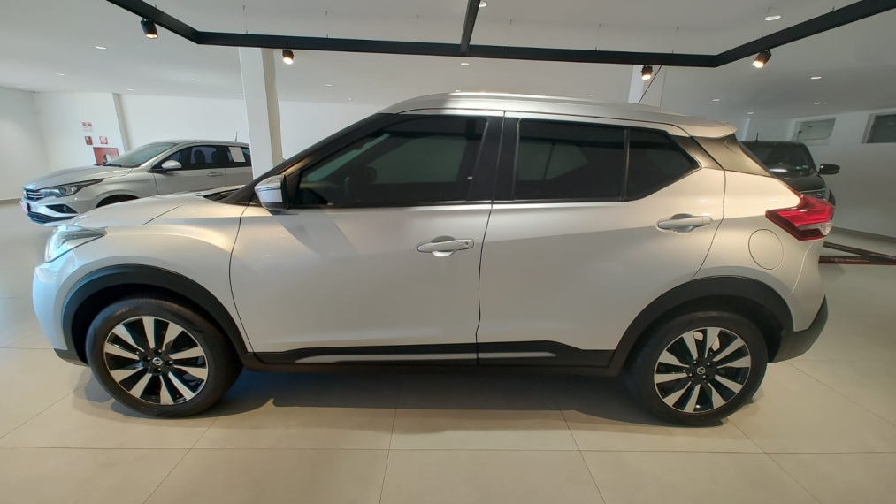 nissan kicks 1.6 16v flexstart sv 4p xtronic flex automatico 2021