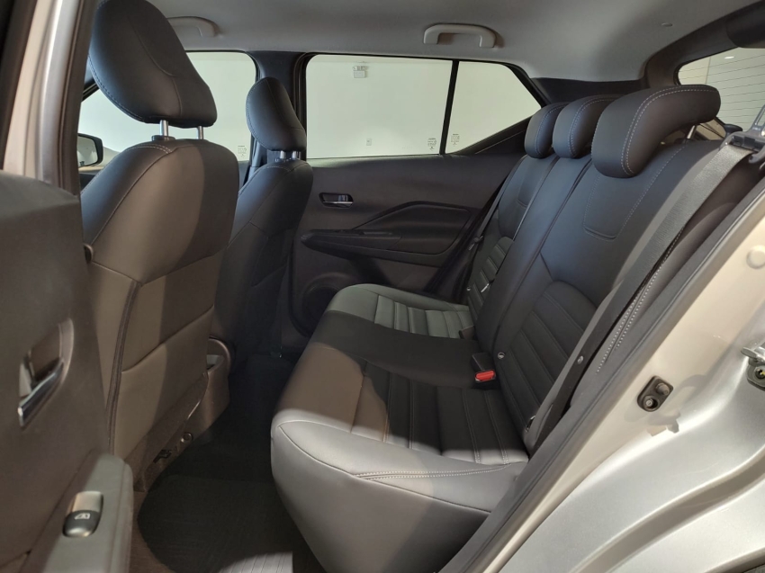 nissan kicks 1.6 16v flexstart sv 4p xtronic flex automatico 2021