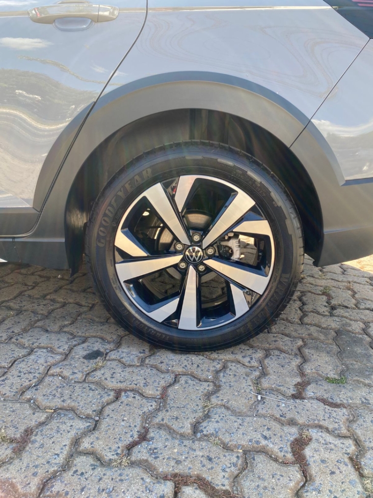 volkswagen nivus 1.0 200 tsi total flex highline automatico 4p 2023