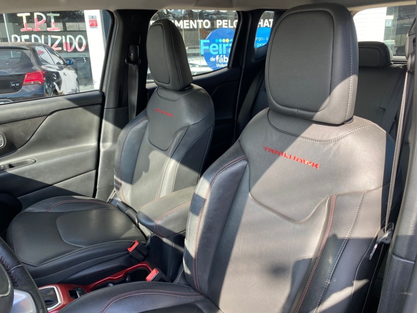jeep renegade trailhawk
