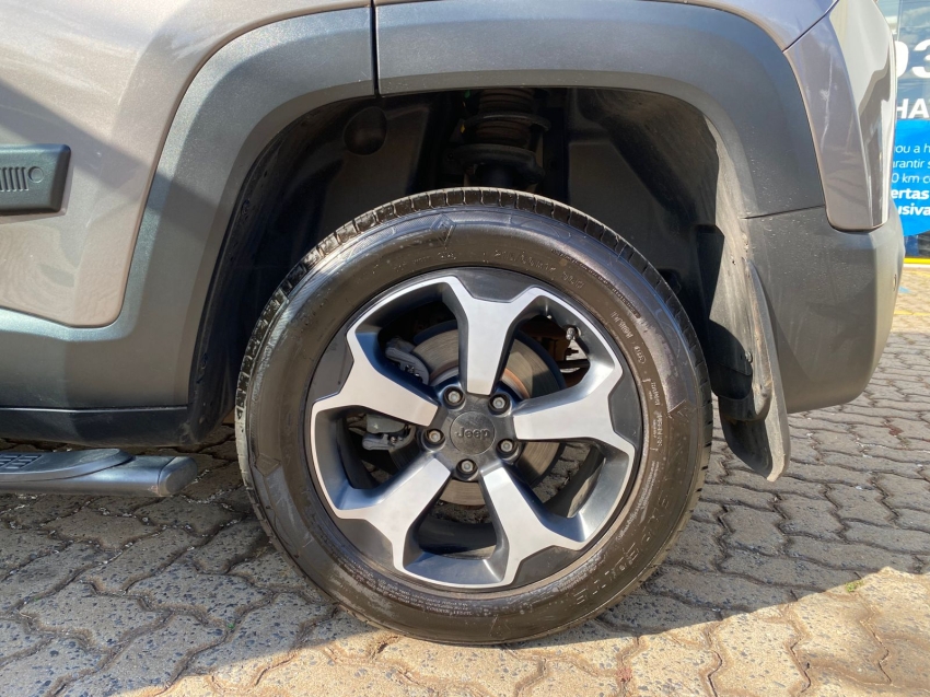 jeep renegade trailhawk