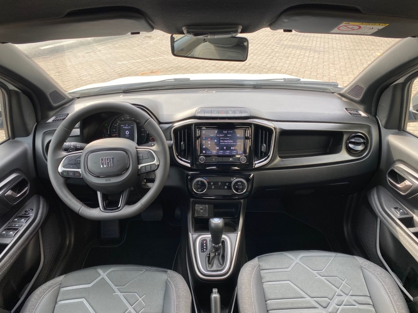 fiat strada 1.3 firefly flex volcano cd cvt 4p automatico 202412