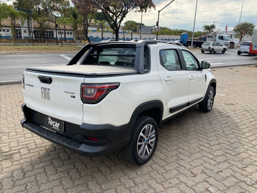 fiat strada 1.3 firefly flex volcano cd cvt 4p automatico 20244