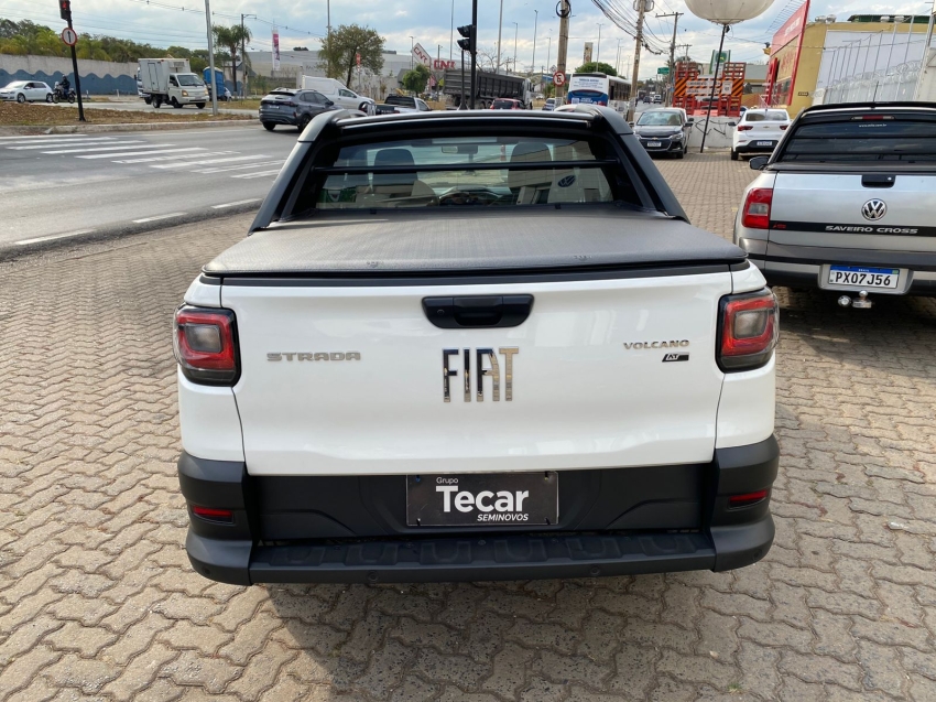 fiat strada 1.3 firefly flex volcano cd cvt 4p automatico 20243