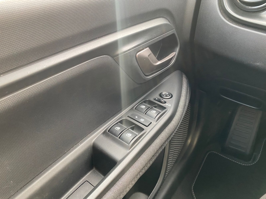 fiat strada 1.3 firefly flex volcano cd cvt 4p automatico 202411