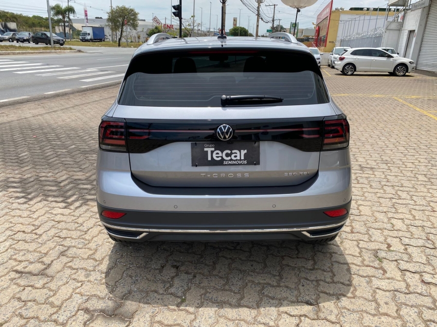 t cross high 250 tsi4