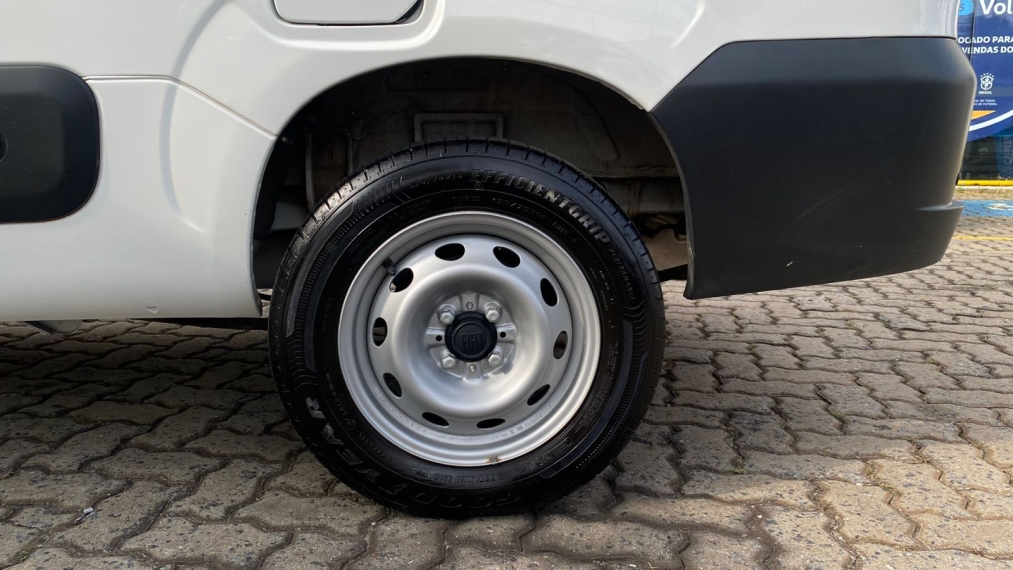 fiorino 1.4 mpi furgao 8v flex 2p13